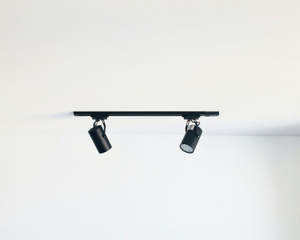 Proste dwupunktowe oświetlenie szynowe